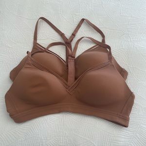 2pk Athleta Everyday Bras Size L